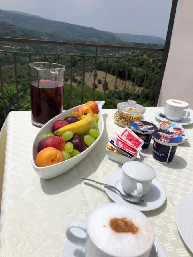 Ca'Del Borgo B&B Country House Ogliastro Cilento Buitenkant foto