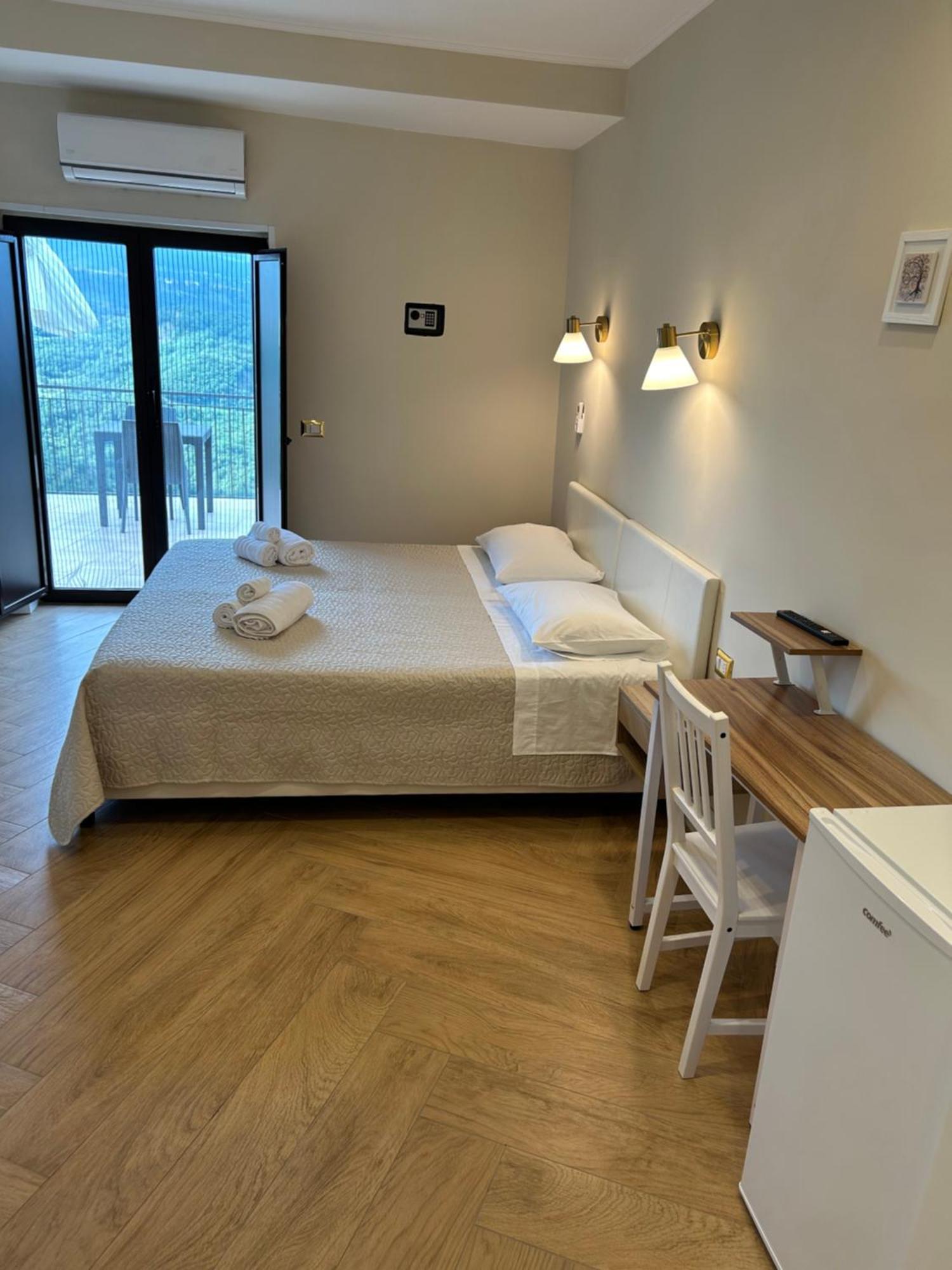 Ca'Del Borgo B&B Country House Ogliastro Cilento Kamer foto